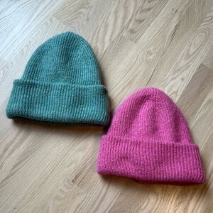 Set of 2 cozy knit Pink and teal beanie